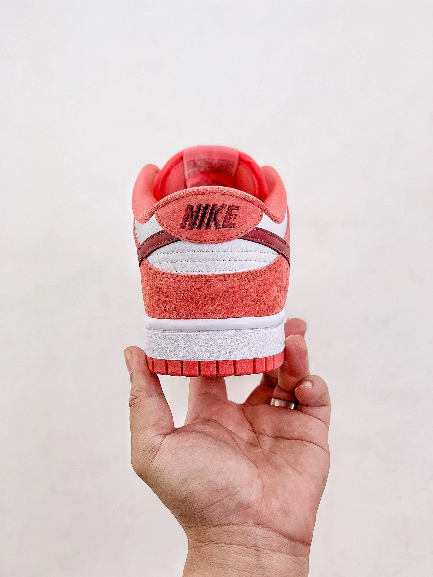 NIKE DUNK LOW "VALENTINE DAY'S"