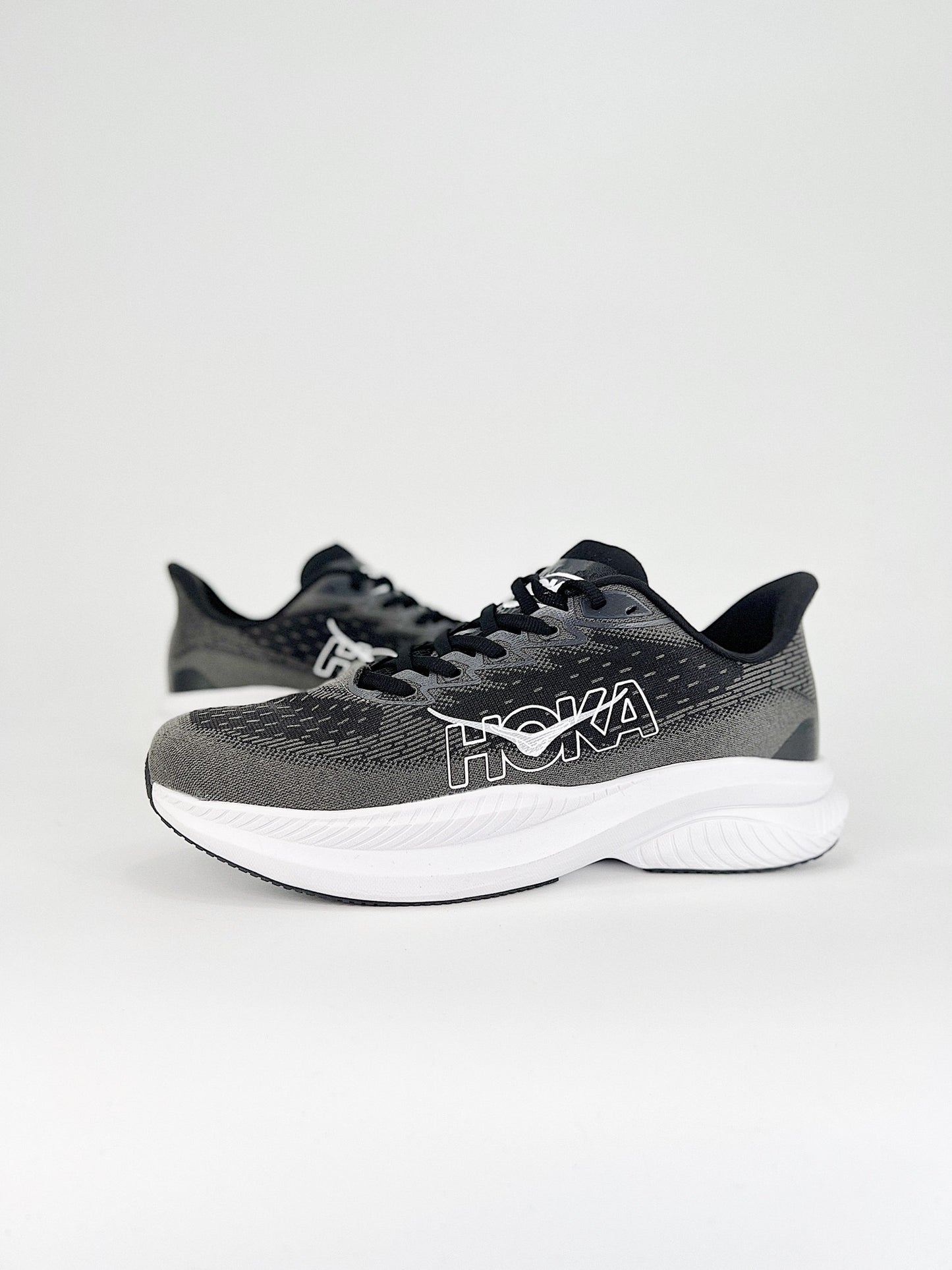 HOKA MACH 6 BLACK