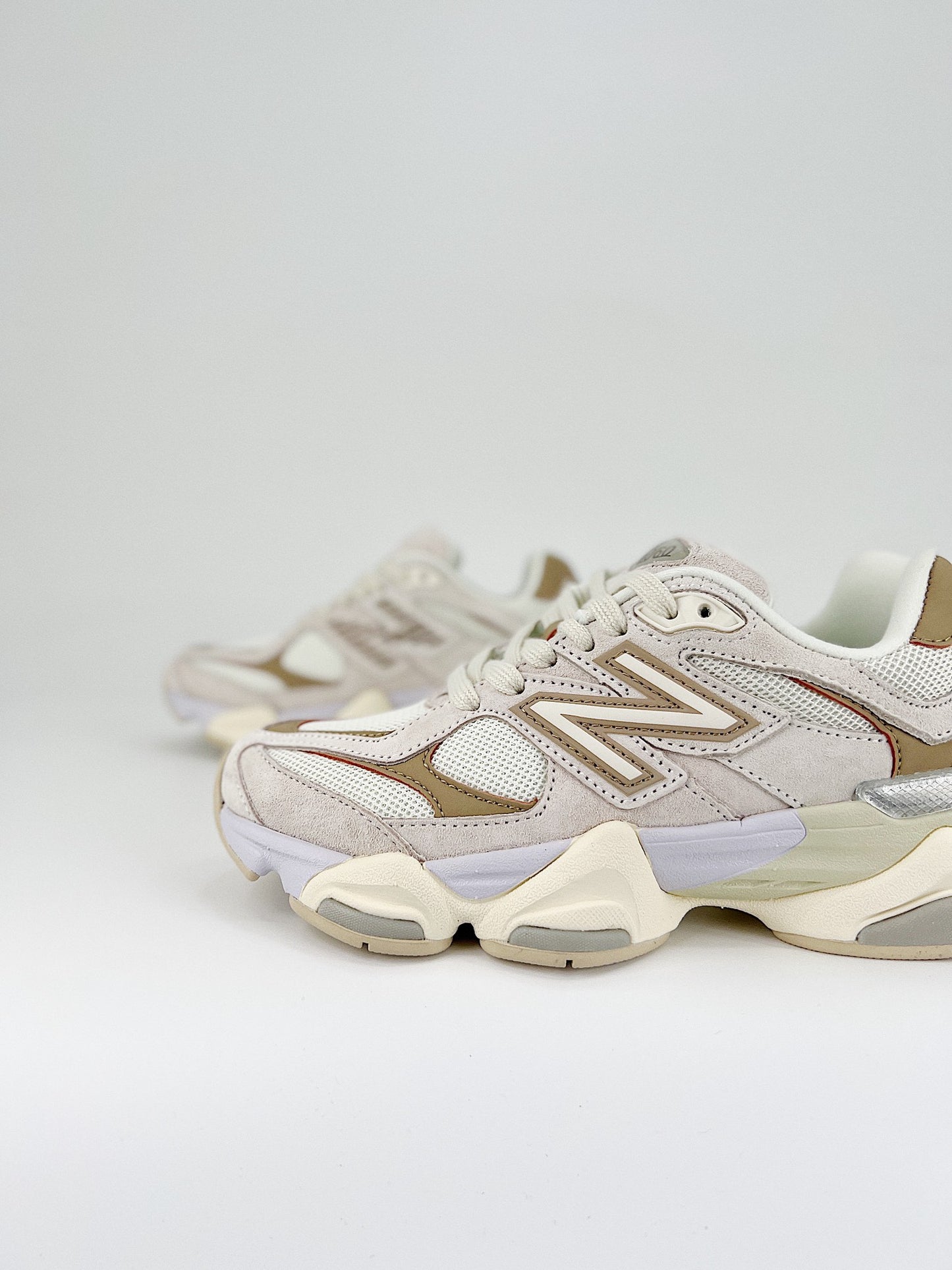 New balance 9060 PASTEL BROWN